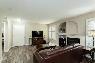 Photo #6: 2364208 Listing 