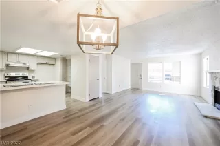 Photo #1: 2364213 Listing 