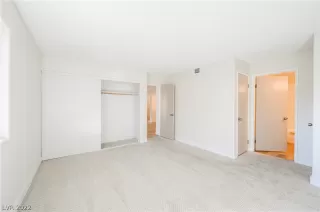 Photo #2: 2364213 Listing 