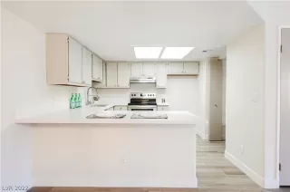 Photo #6: 2364213 Listing 