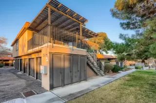 Photo #1: 2364220 Listing