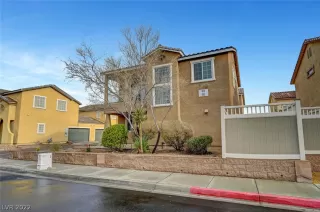 Photo #1: 2364233 Listing