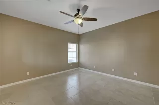 Photo #6: 2364233 Listing