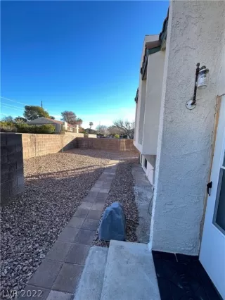 Photo #5: 2364238 Listing 