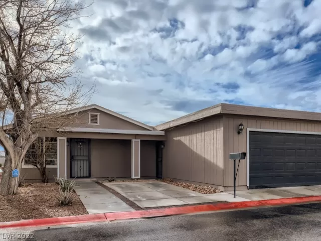 MLS: 2364242 Condo For Sale