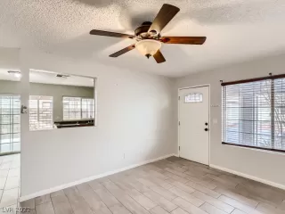 Photo #2: 2364242 Listing 