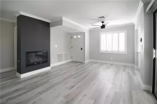 Photo #2: 2364283 Listing 