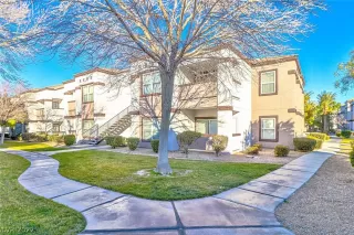 Photo #2: 2364299 Listing