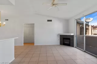 Photo #3: 2364300 Listing