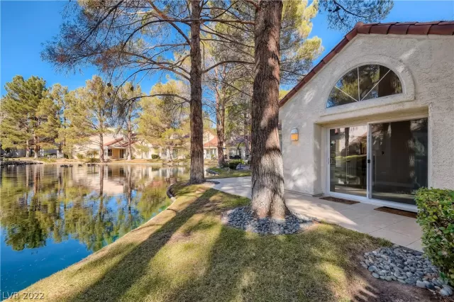 MLS: 2364305 Condo For Sale