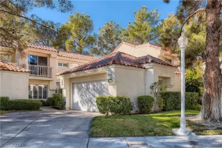 Photo #2: 2364305 Listing