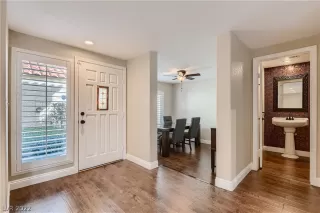 Photo #5: 2364305 Listing