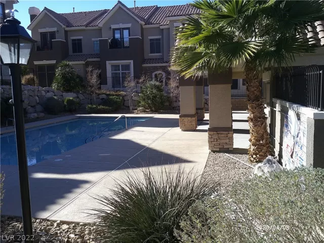 MLS: 2364320 Condo For Sale