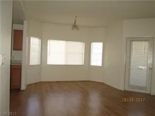 Photo #4: 2364325 Listing 