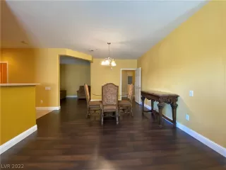 Photo #5: 2364375 Listing 