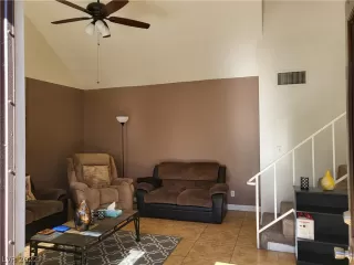 Photo #3: 2364387 Listing 