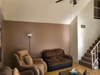 Photo #4: 2364387 Listing 