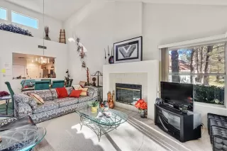 Photo #3: 2364394 Listing