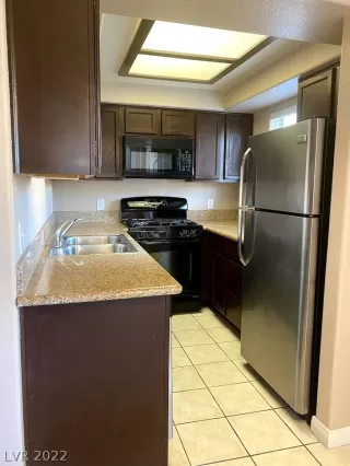 Photo #1: 2364411 Listing 