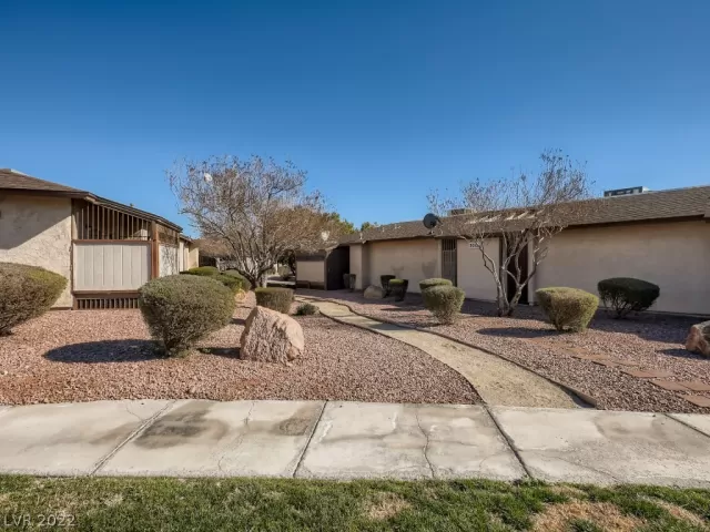 MLS: 2364450 Condo For Sale