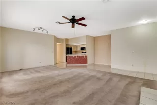 Photo #2: 2364466 Listing