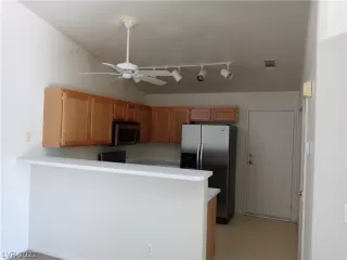 Photo #3: 2364469 Listing 