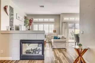 Photo #3: 2364480 Listing 