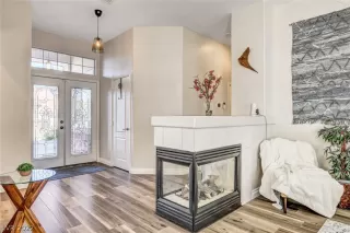 Photo #4: 2364480 Listing 