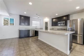 Photo #6: 2364541 Listing 