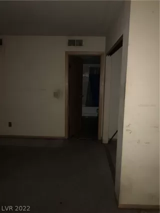 Photo #6: 2364545 Listing 