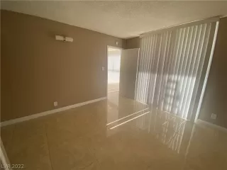 Photo #2: 2364552 Listing 