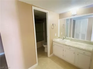 Photo #6: 2364552 Listing 