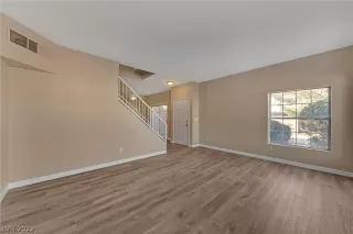 Photo #2: 2364557 Listing 