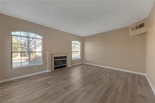 Photo #3: 2364557 Listing 