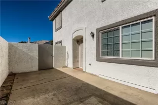 Photo #1: 2364575 Listing 