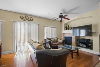 Photo #3: 2364598 Listing 