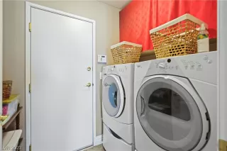 Photo #6: 2364598 Listing 