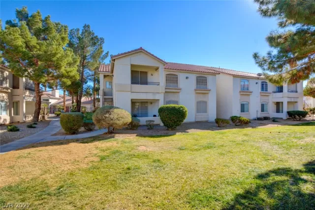 MLS: 2364612 Condo For Sale