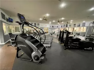 Photo #3: 2364643 Listing 