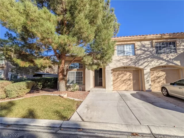 MLS: 2364676 Condo For Sale