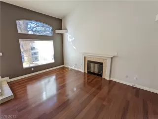 Photo #3: 2364676 Listing 