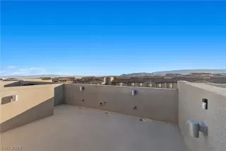 Photo #5: 2364757 Listing