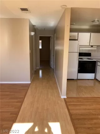 Photo #3: 2364765 Listing 