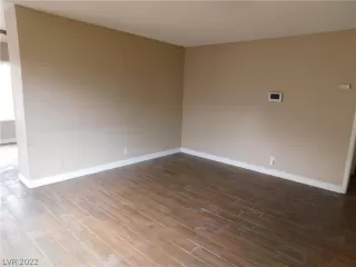 Photo #3: 2364776 Listing 