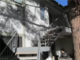 Photo #2: 2364777 Listing 