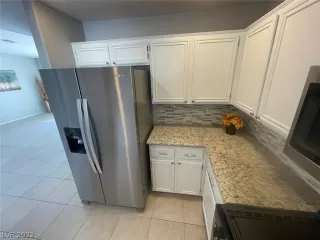 Photo #1: 2364840 Listing