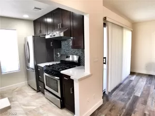 Photo #4: 2364841 Listing 