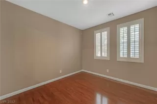 Photo #4: 2364860 Listing