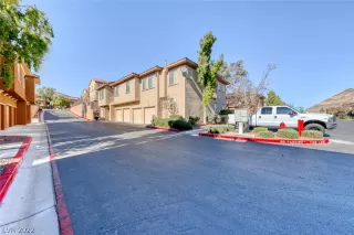 Photo #1: 2364873 Listing