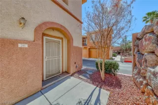 Photo #2: 2364873 Listing